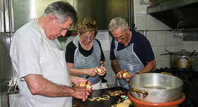 https://www.sardegnaitinerari.it/corso_di_cucina_sarda.htm